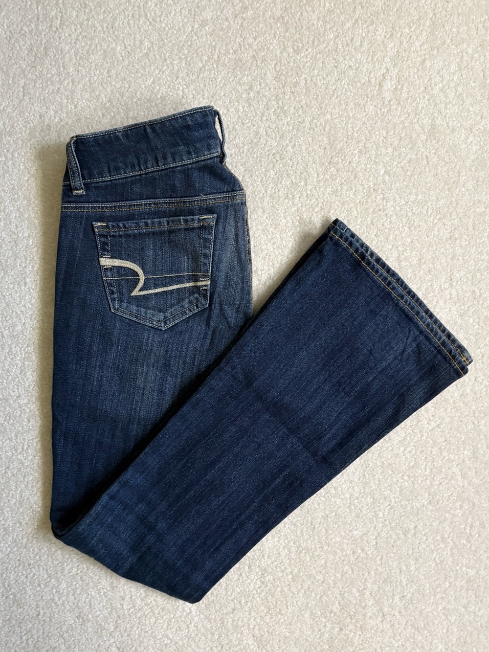 American Eagle Outfitters Live Your Life Low Rise Stretch Flare Jeans Size 2 - Picture 8 of 8